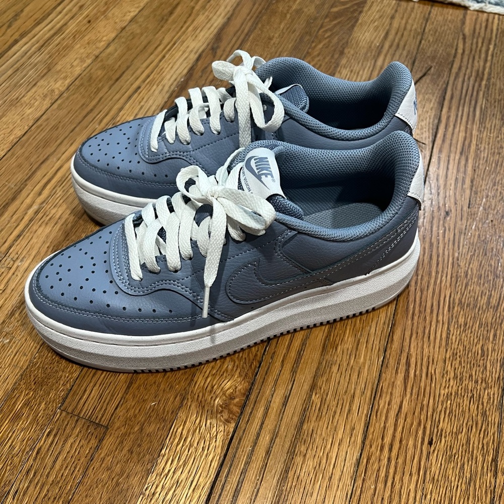 Nike Court Vision Alta